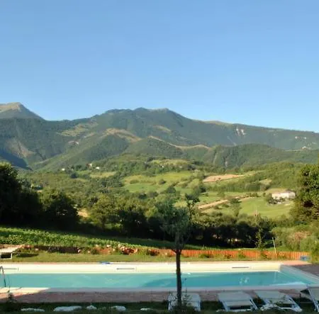 Farm Holiday Il Posto Delle Viole Agroturismo *