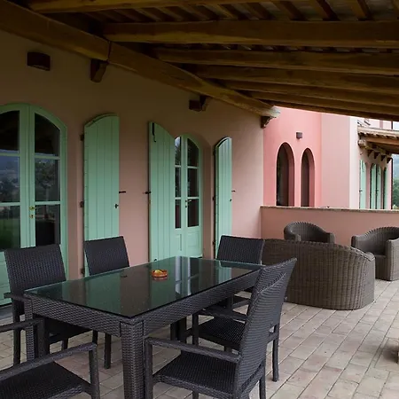 Farm Holiday Il Posto Delle Viole Agroturismo *