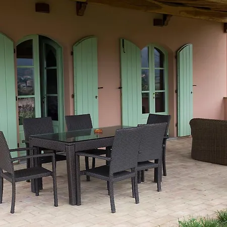 Farm Holiday Il Posto Delle Viole カーリ